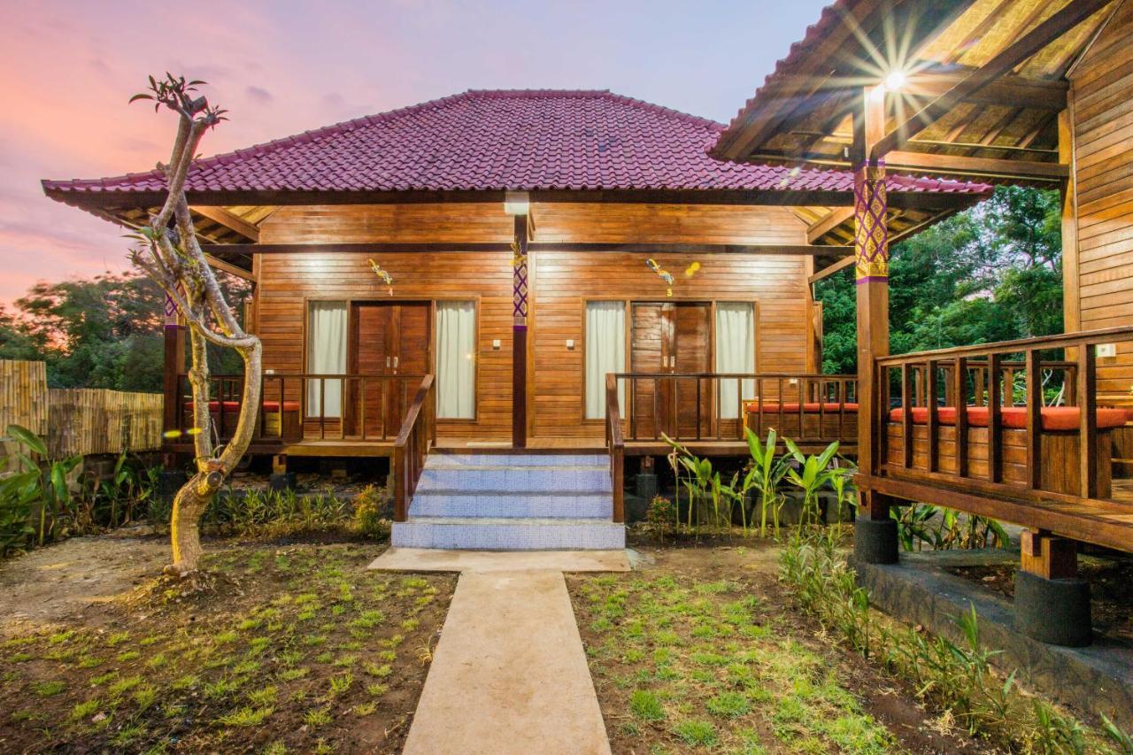 Uma Hostel Lembongan Экстерьер фото