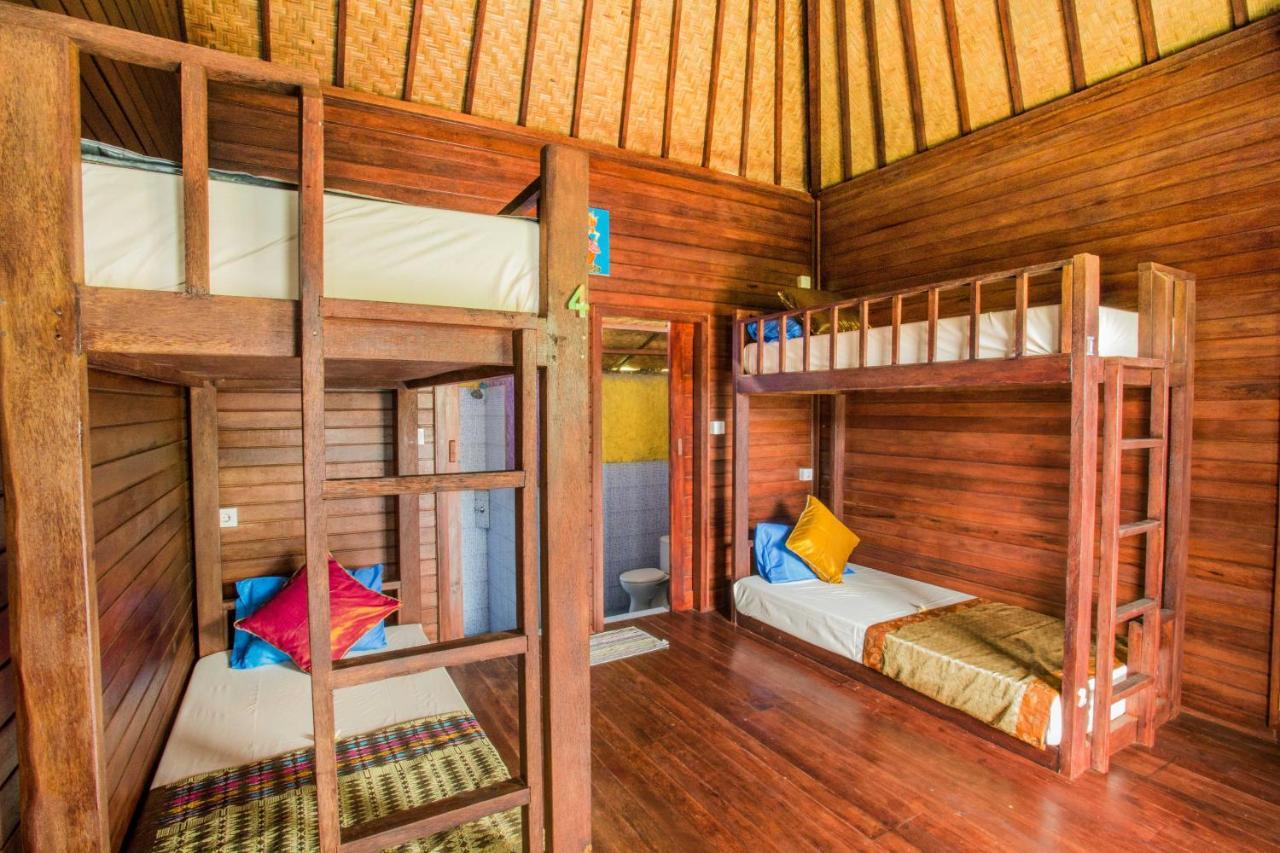 Uma Hostel Lembongan Экстерьер фото